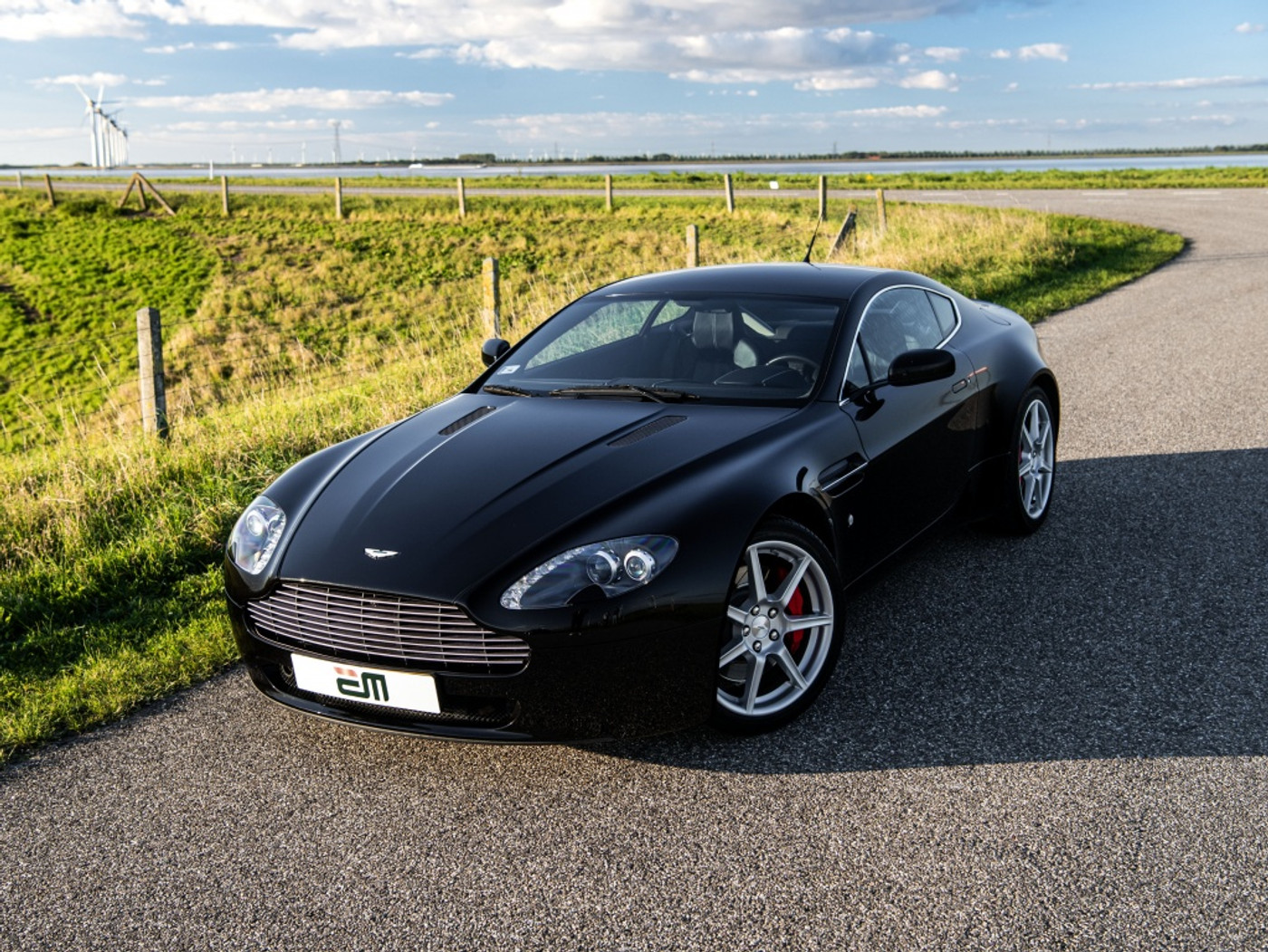 Foto van Aston Martin V8 Vantage