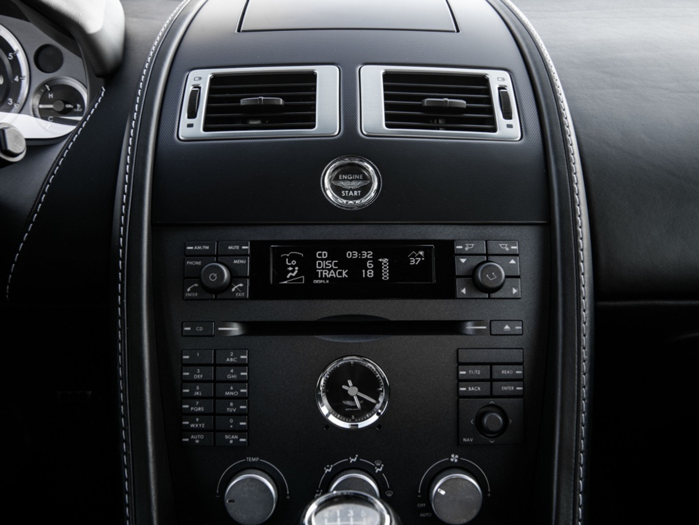 Foto van Aston Martin V8 Vantage