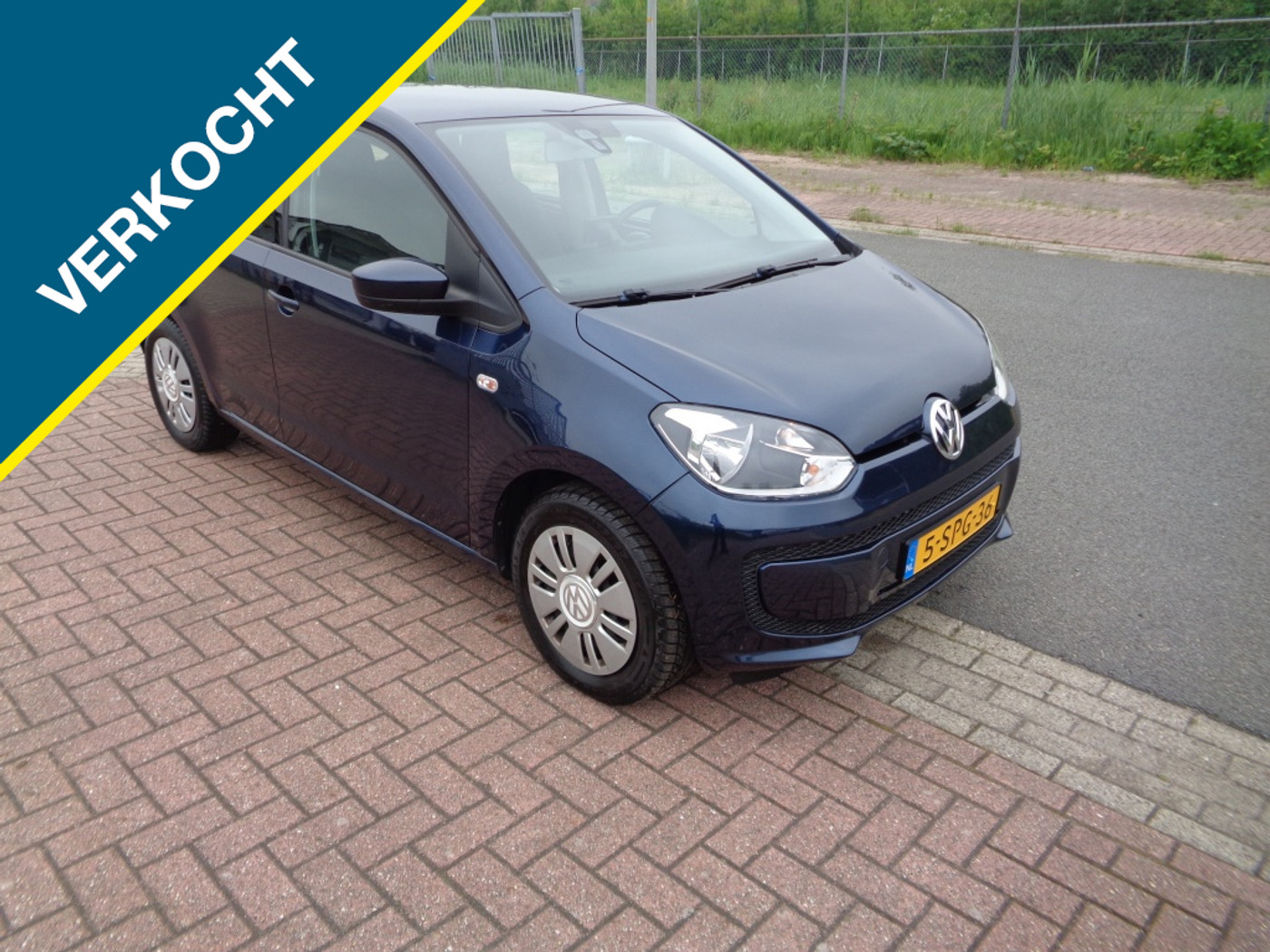Volkswagen Up 1.0 move up! BlueM. Airco.Navi 2013 - voorkant