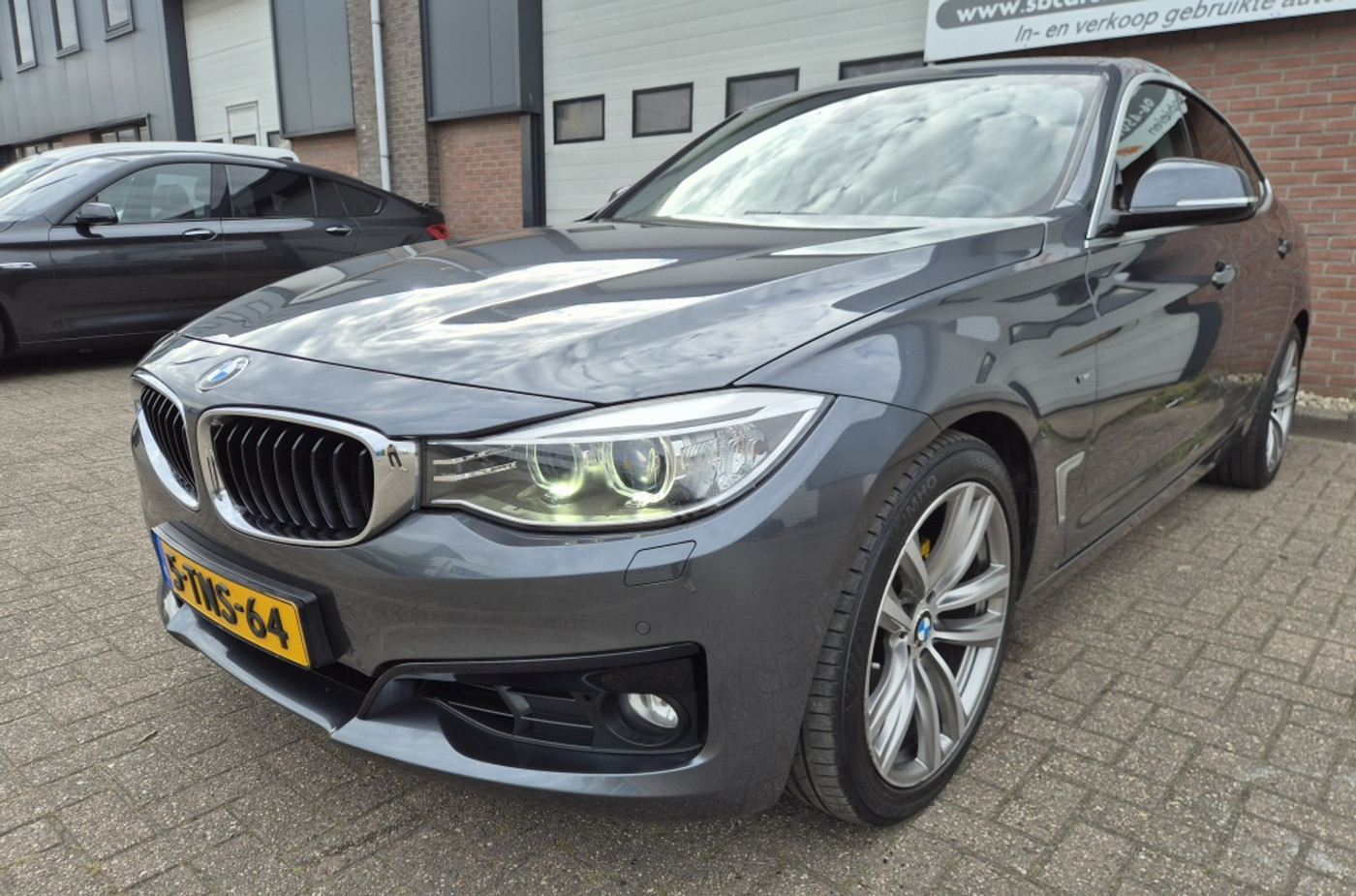Foto van BMW 328i