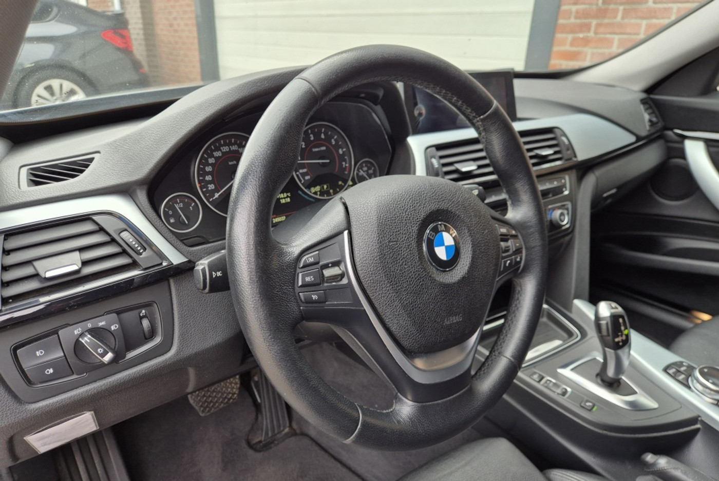 Foto van BMW 328i