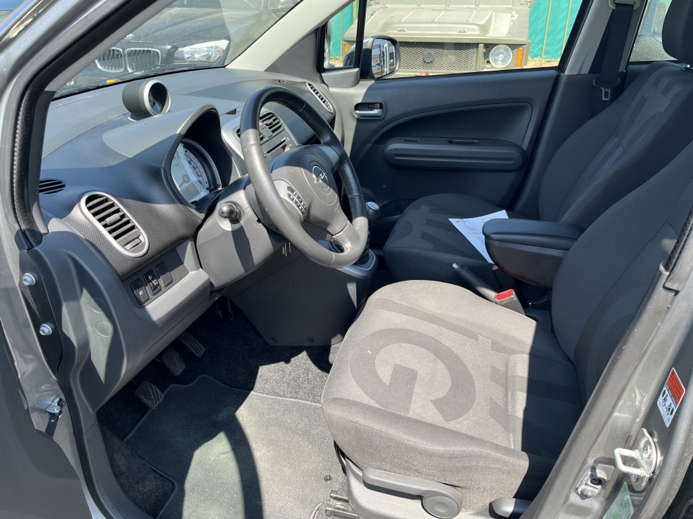 Foto van Opel Agila