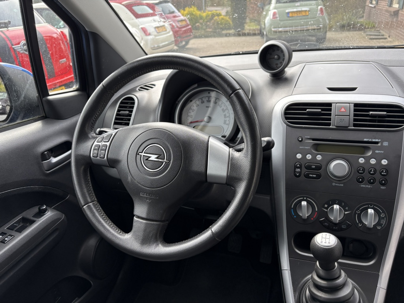 Foto van Opel Agila