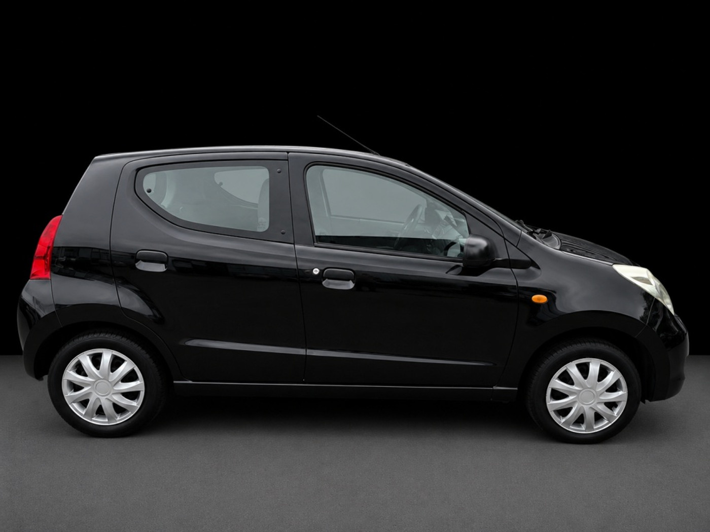 Suzuki Alto 1.0 Comfort 2011 - voorkant