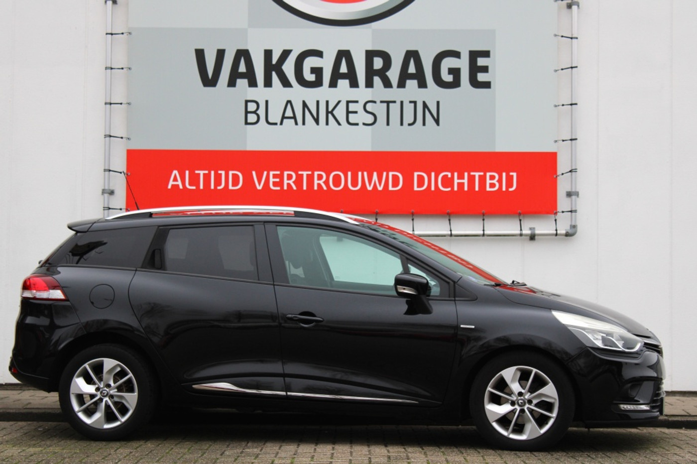 Renault Clio 0.9 TCe Limited 2017 - voorkant