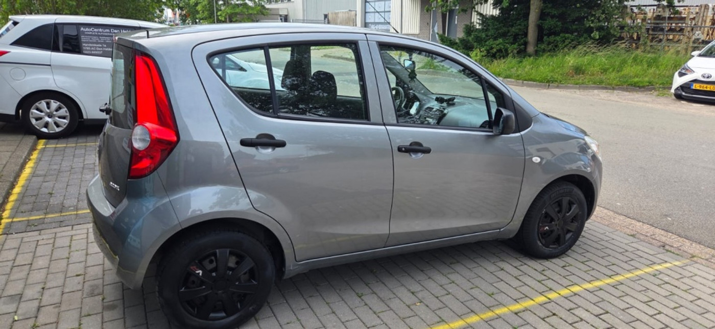 Foto van Opel Agila