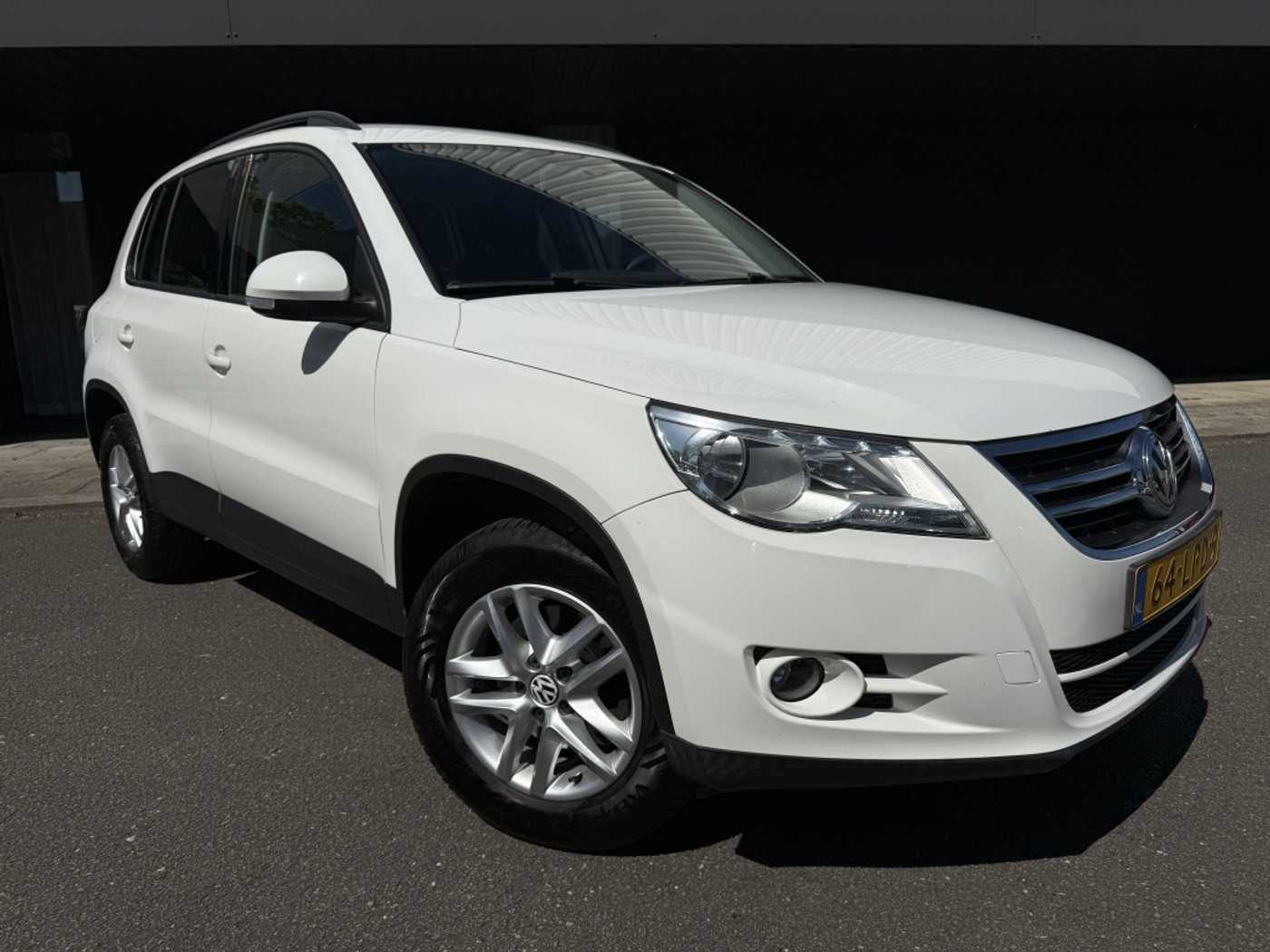 Volkswagen Tiguan 1.4 TSI Easyline 2010 - voorkant