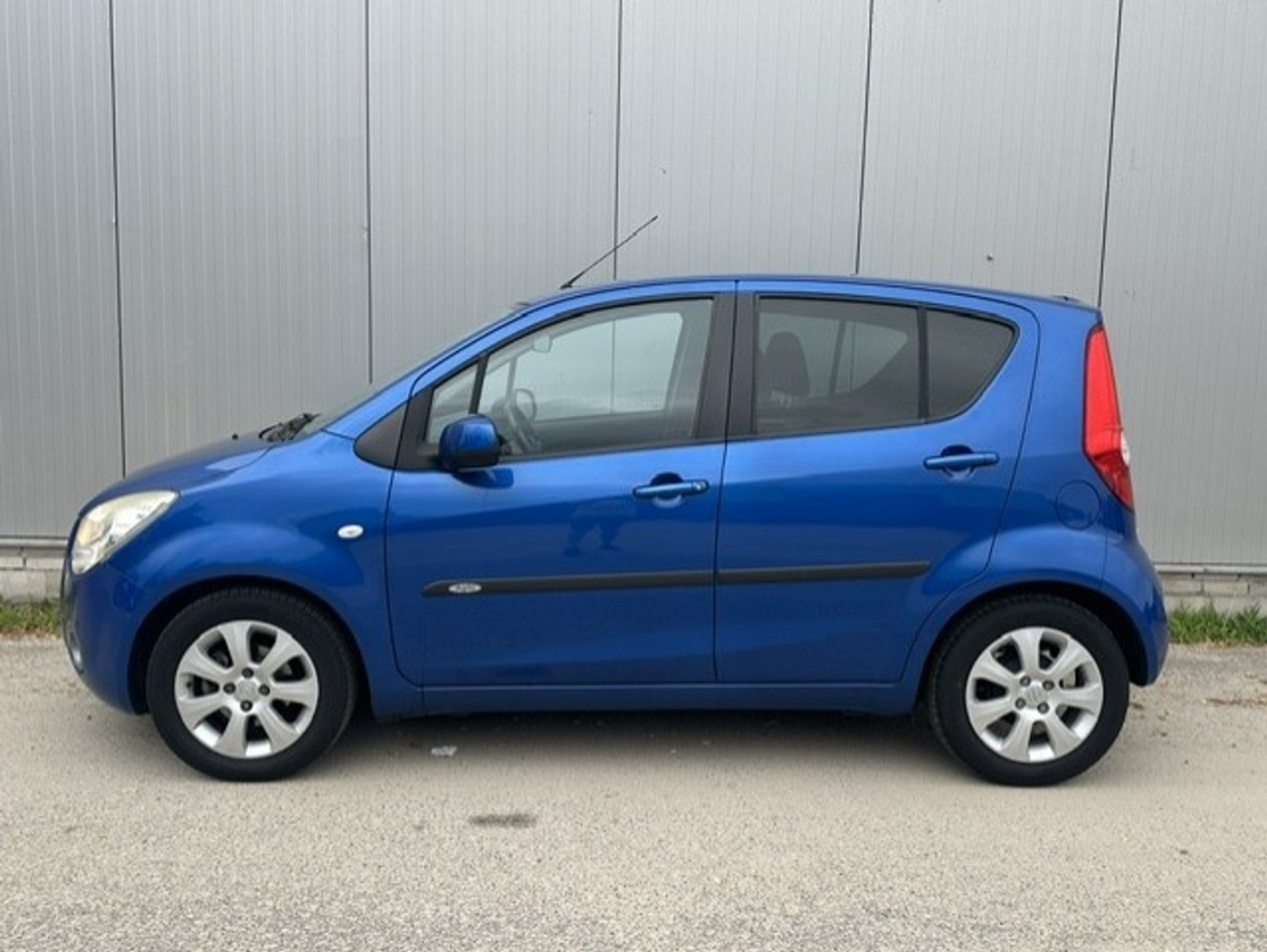 Foto van Opel Agila