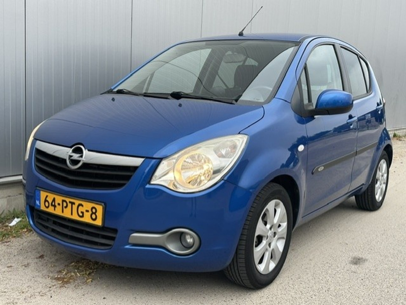 Opel Agila 1.0 Edition, lage km.stand, 1e eigenaar, airco 2011 - voorkant