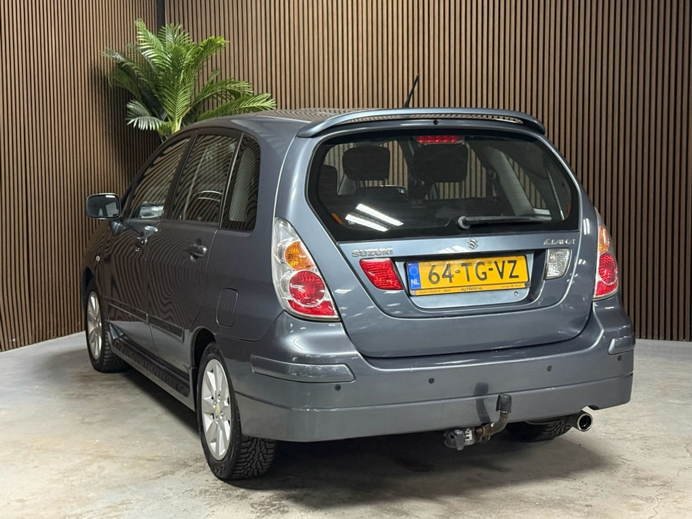 Foto van Suzuki Liana