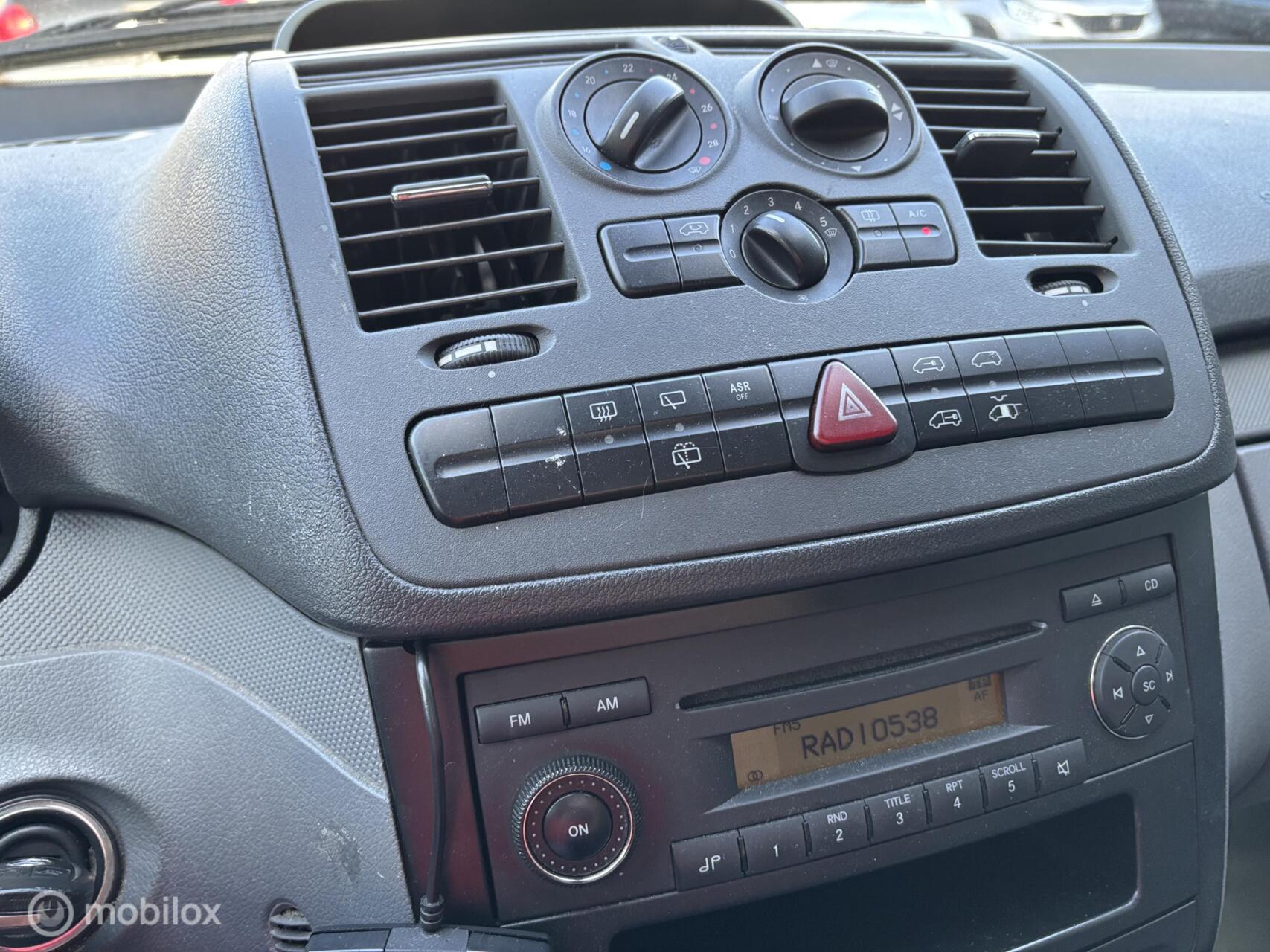 Foto van Mercedes-Benz Vito 111 CDI