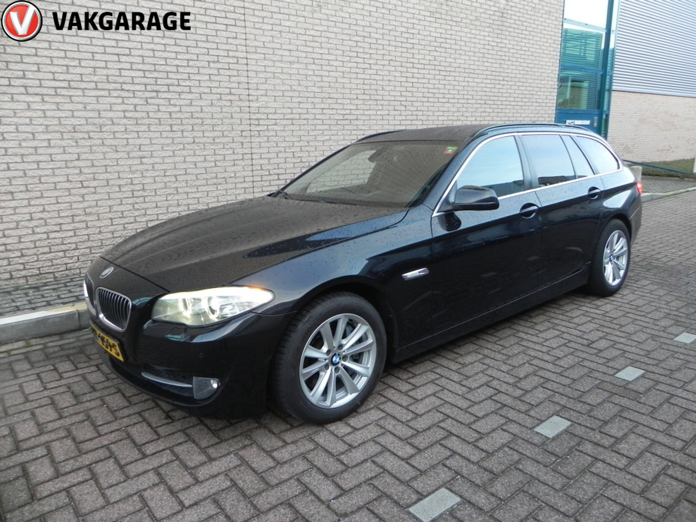BMW 5er Reihe 525d High Executive Automaat 2012 - voorkant