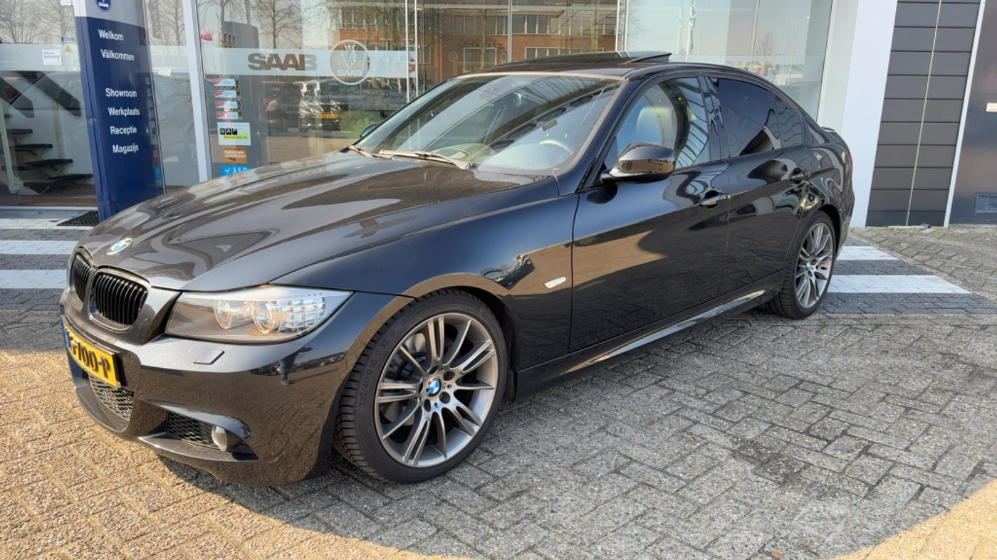 BMW 3er Reihe 325i Bns L. M Sport 2010 - voorkant