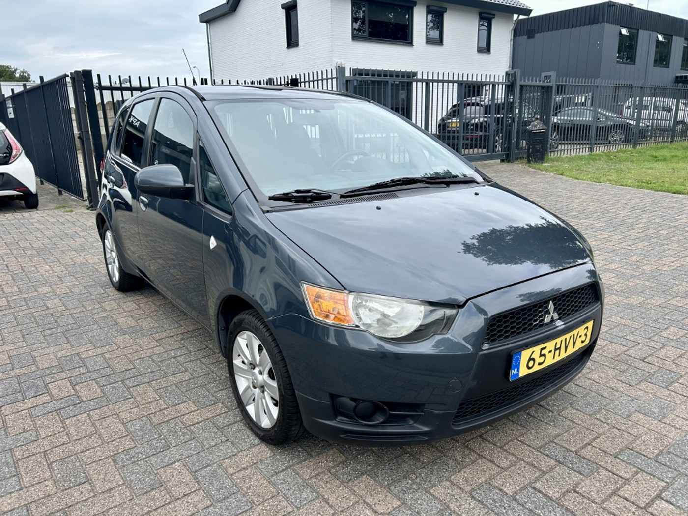 Foto van Mitsubishi Mitsubishi Colt