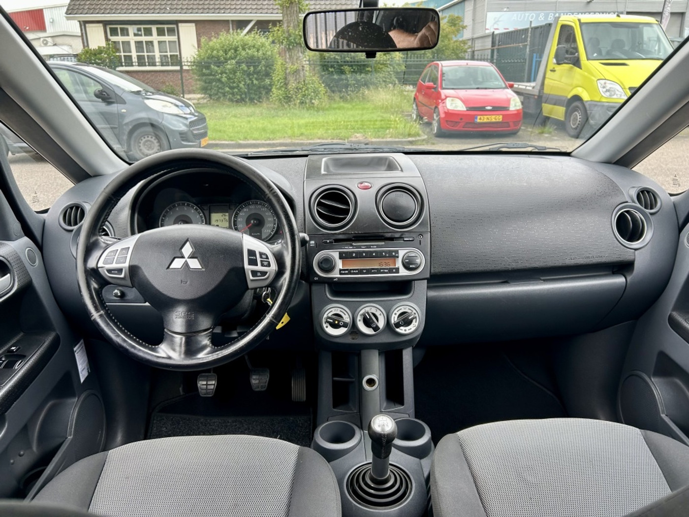 Foto van Mitsubishi Mitsubishi Colt