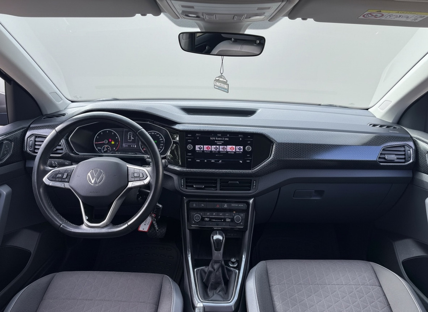 Foto van Volkswagen T-cross