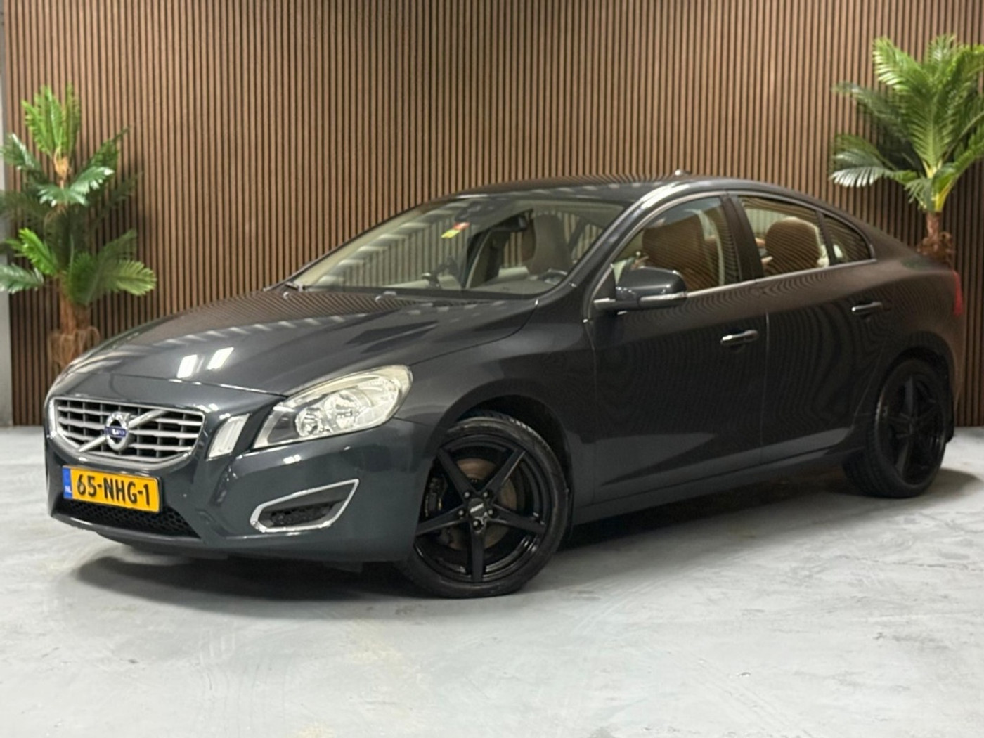 Volvo S60 2.0T Intro Ed. 2010 - voorkant