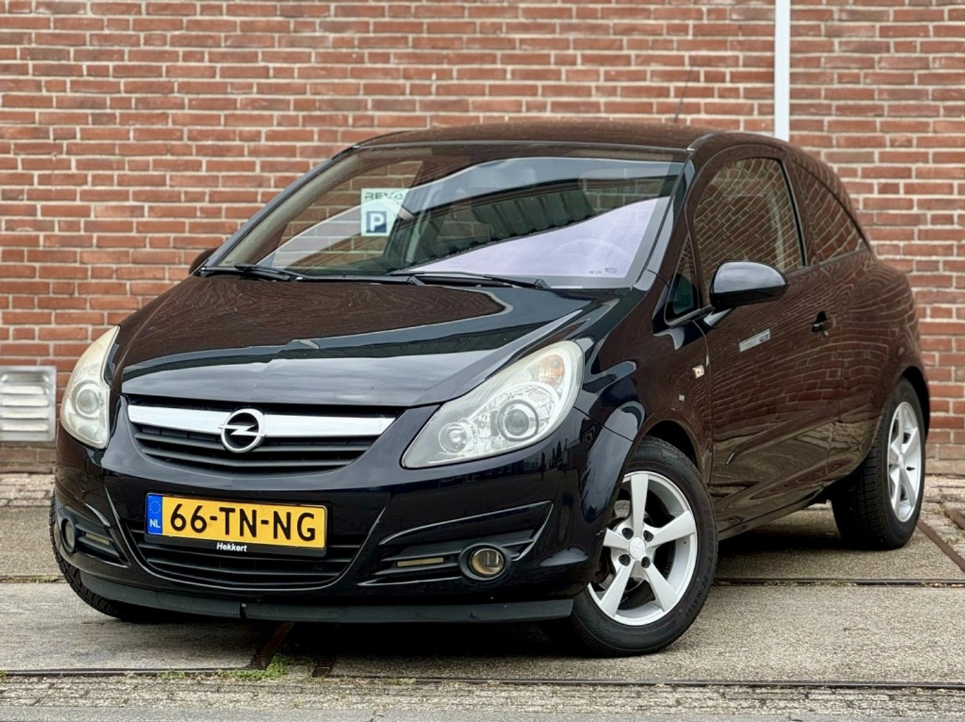 Opel Corsa 1.4-16V Sport |Clima |Navi |CruiseC |NAP 2006 - voorkant