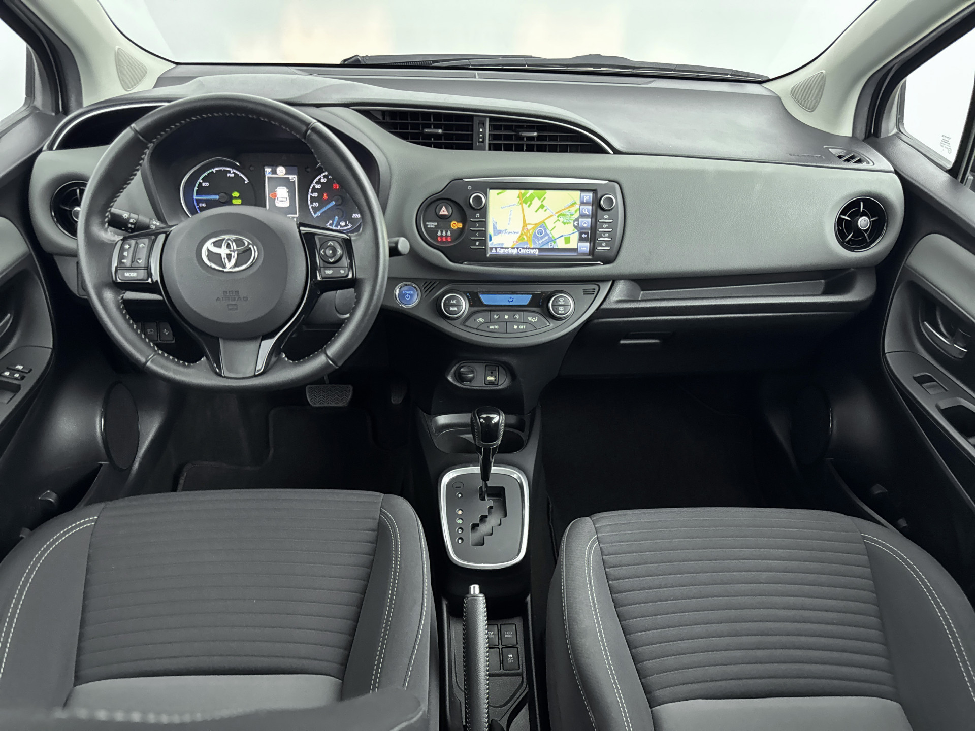 Foto van Toyota Toyota Yaris Hybrid