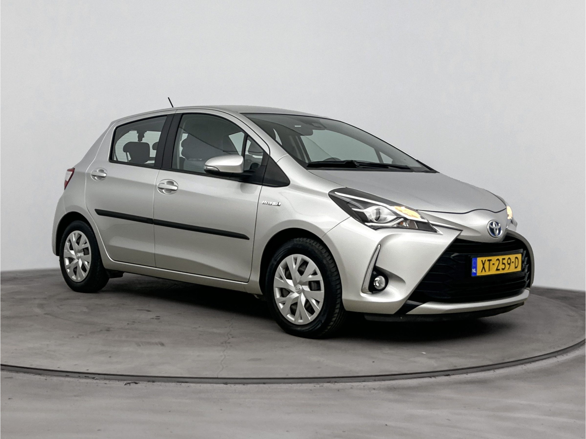 Foto van Toyota Toyota Yaris Hybrid