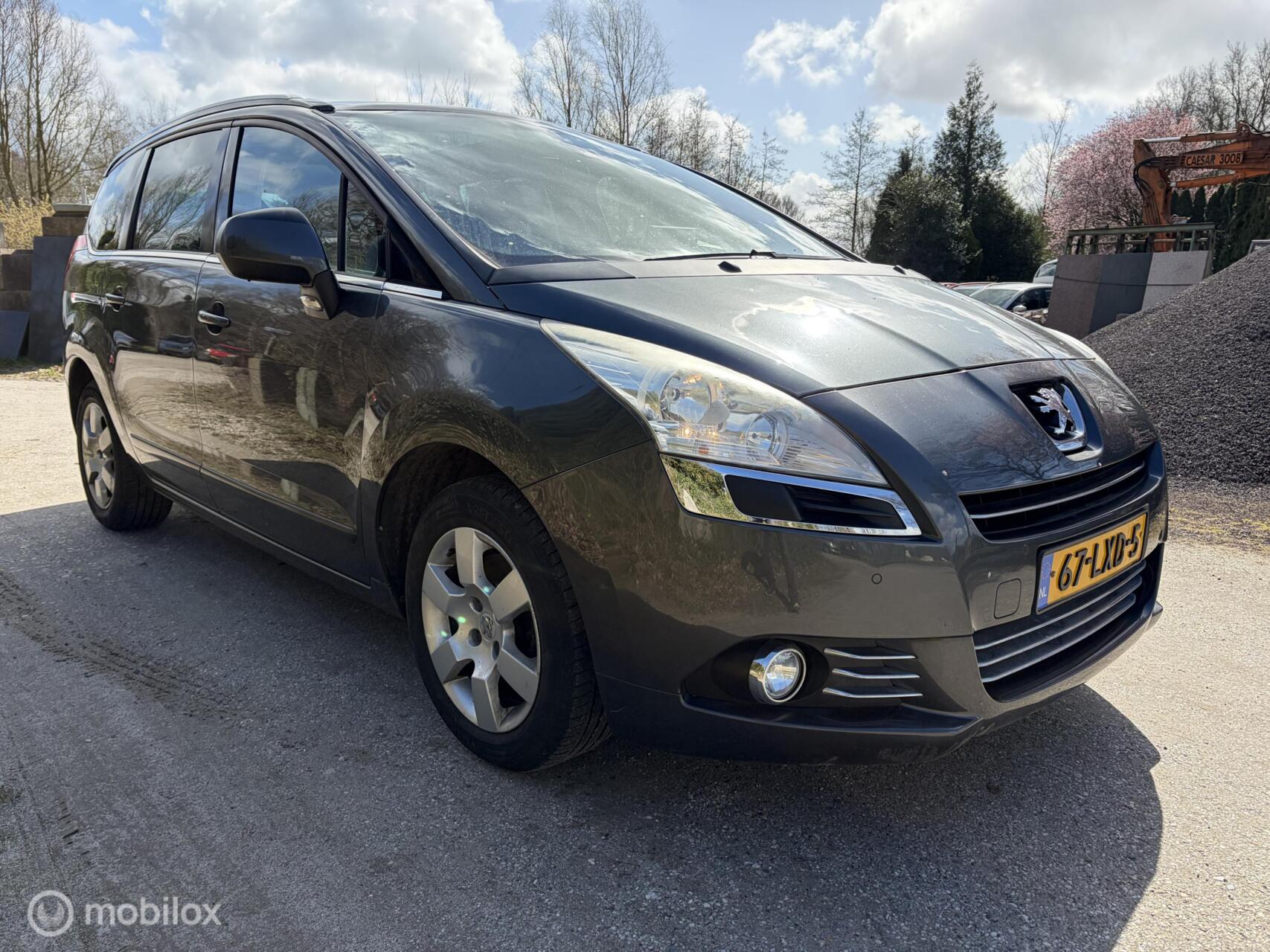 Foto van Peugeot 5008