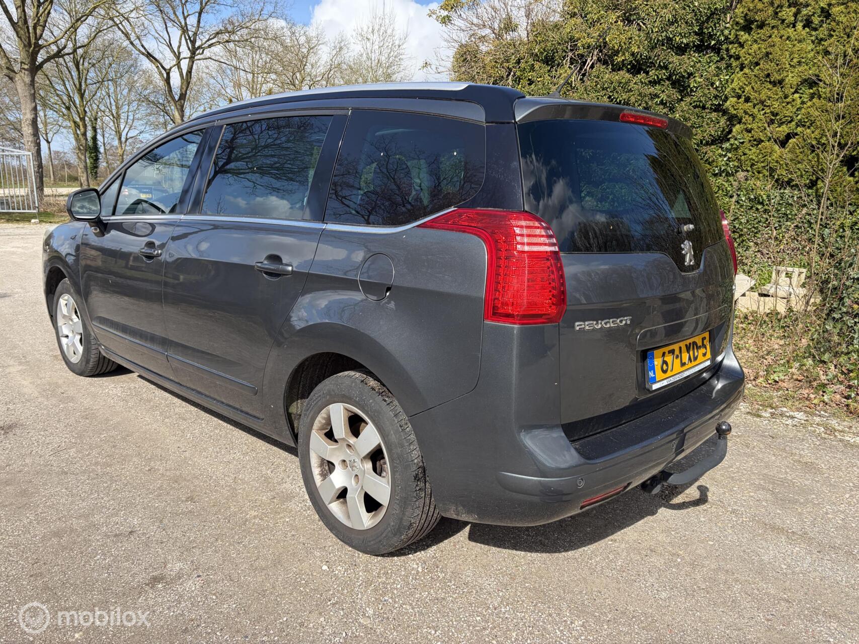 Foto van Peugeot 5008