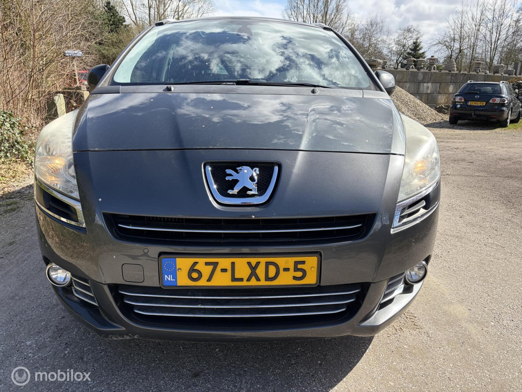 Foto van Peugeot 5008