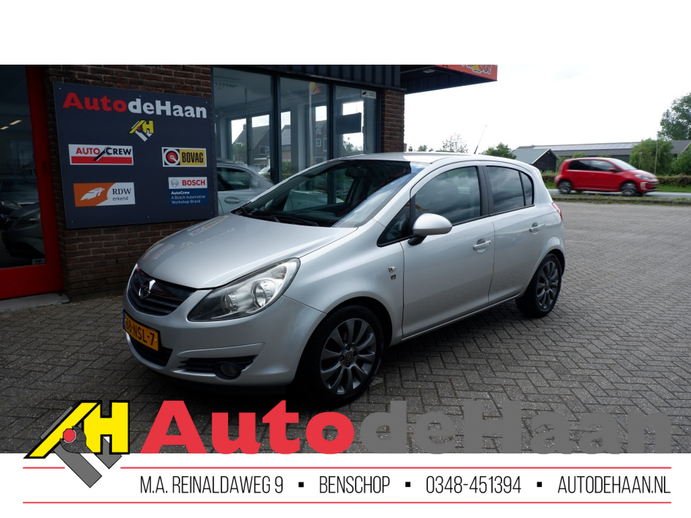 Opel Corsa 1.2-16V Aut. 111 Edition Trekhaak/Airco/16"/Elektr.ramen 2010 - voorkant