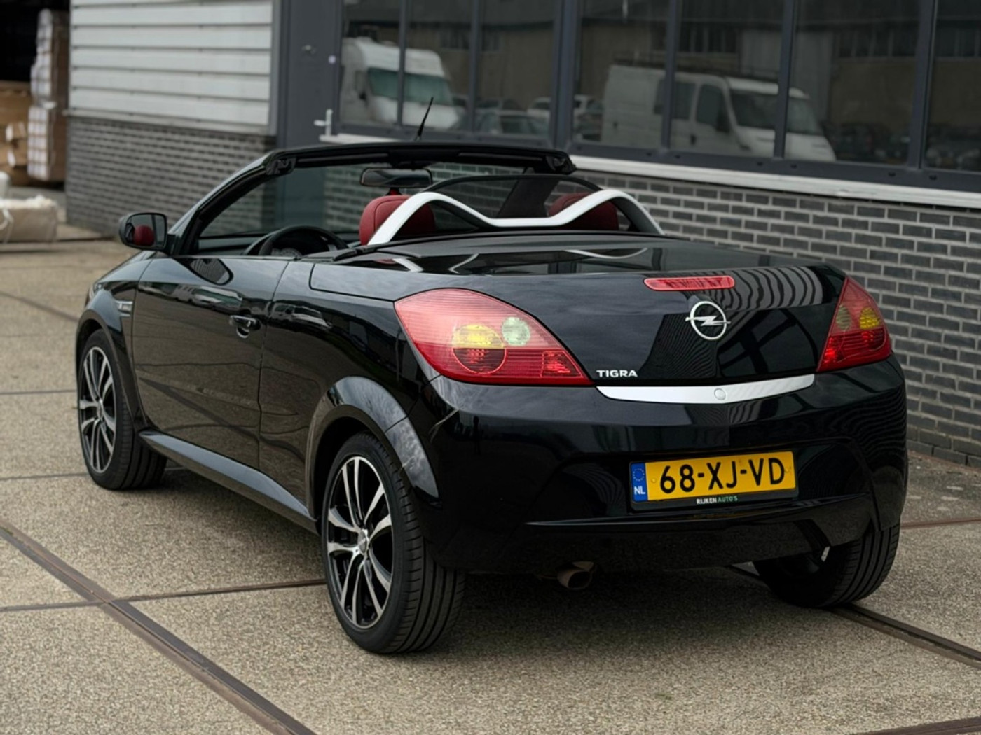 Foto van Opel Tigra Twintop