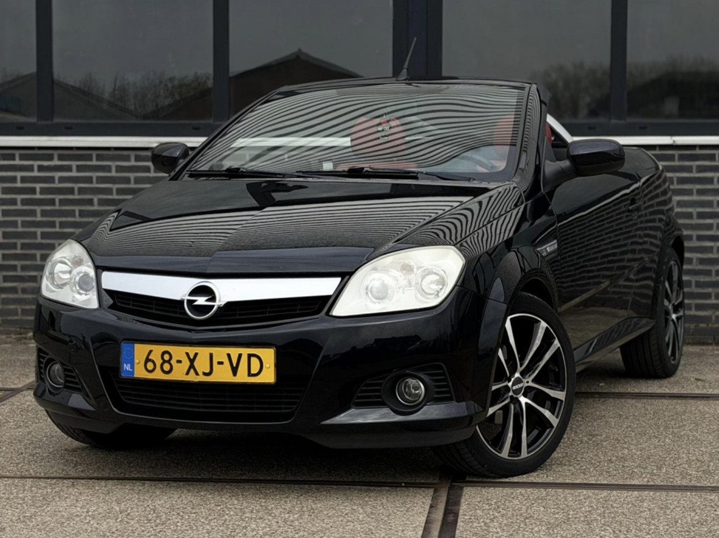 Opel Tigra Twintop 1.4-16V Temptation 2007 - voorkant