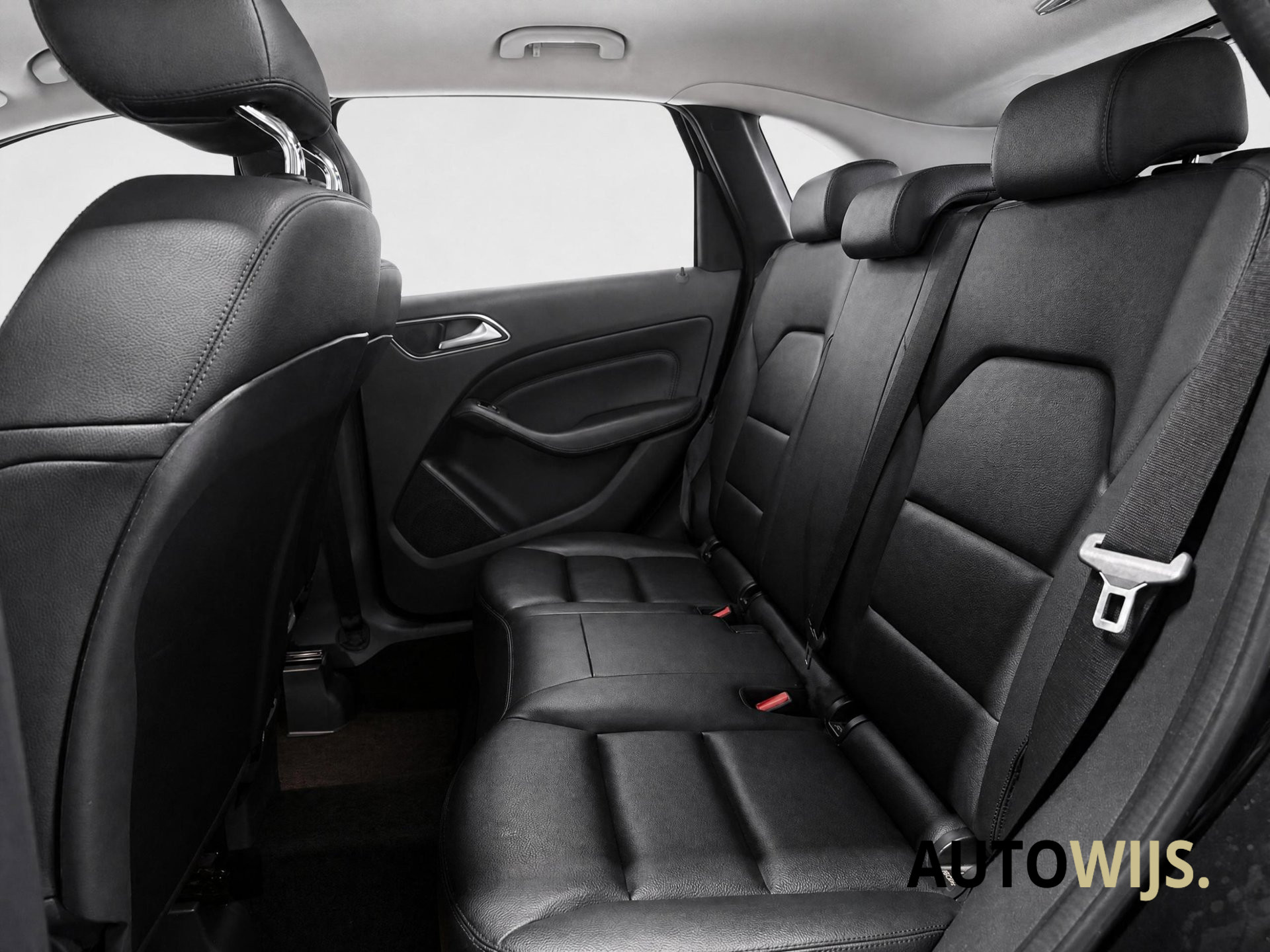 Foto van Mercedes-Benz B 180