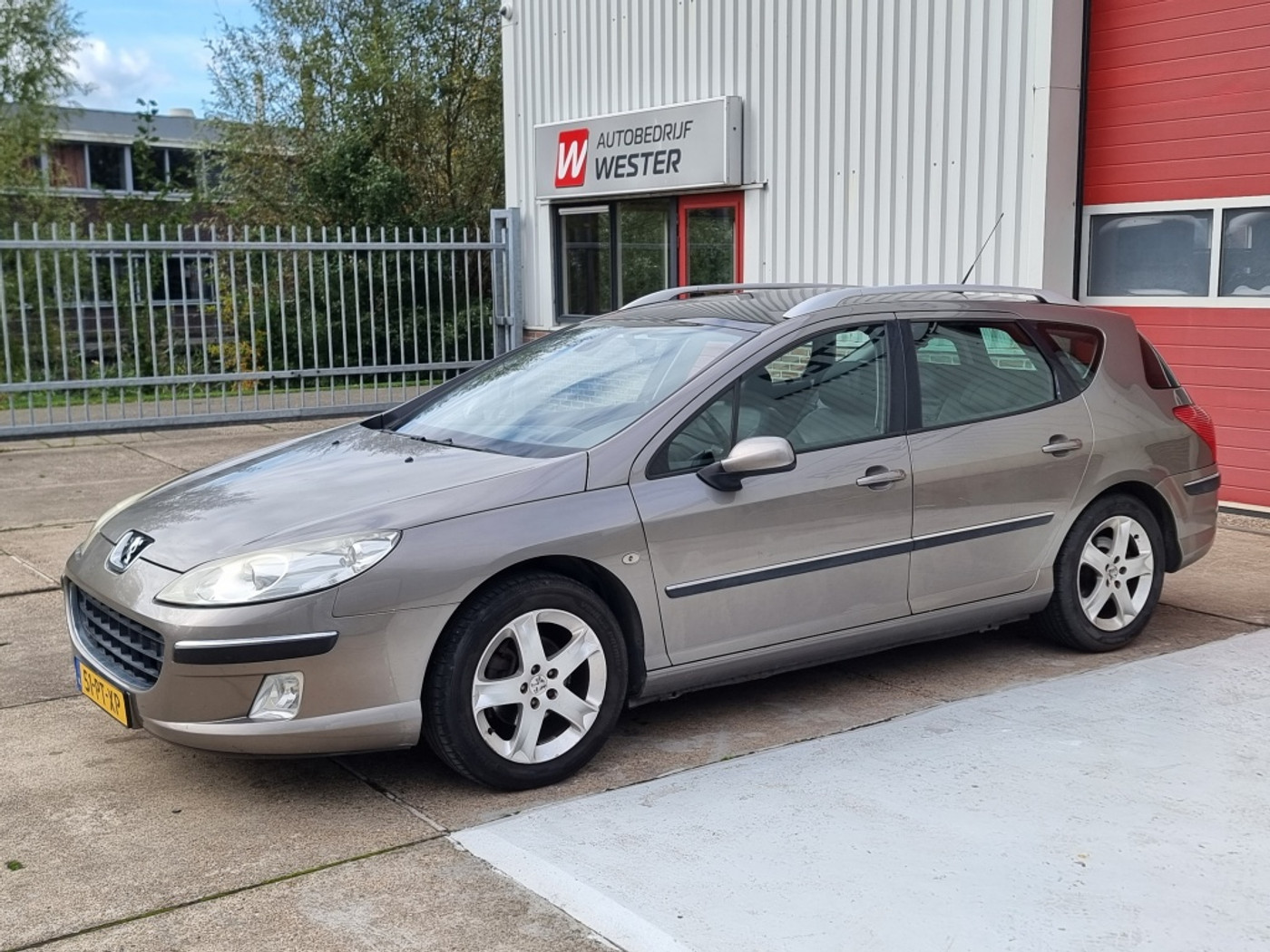 Peugeot 407 2.0-16V XS 2005 - voorkant