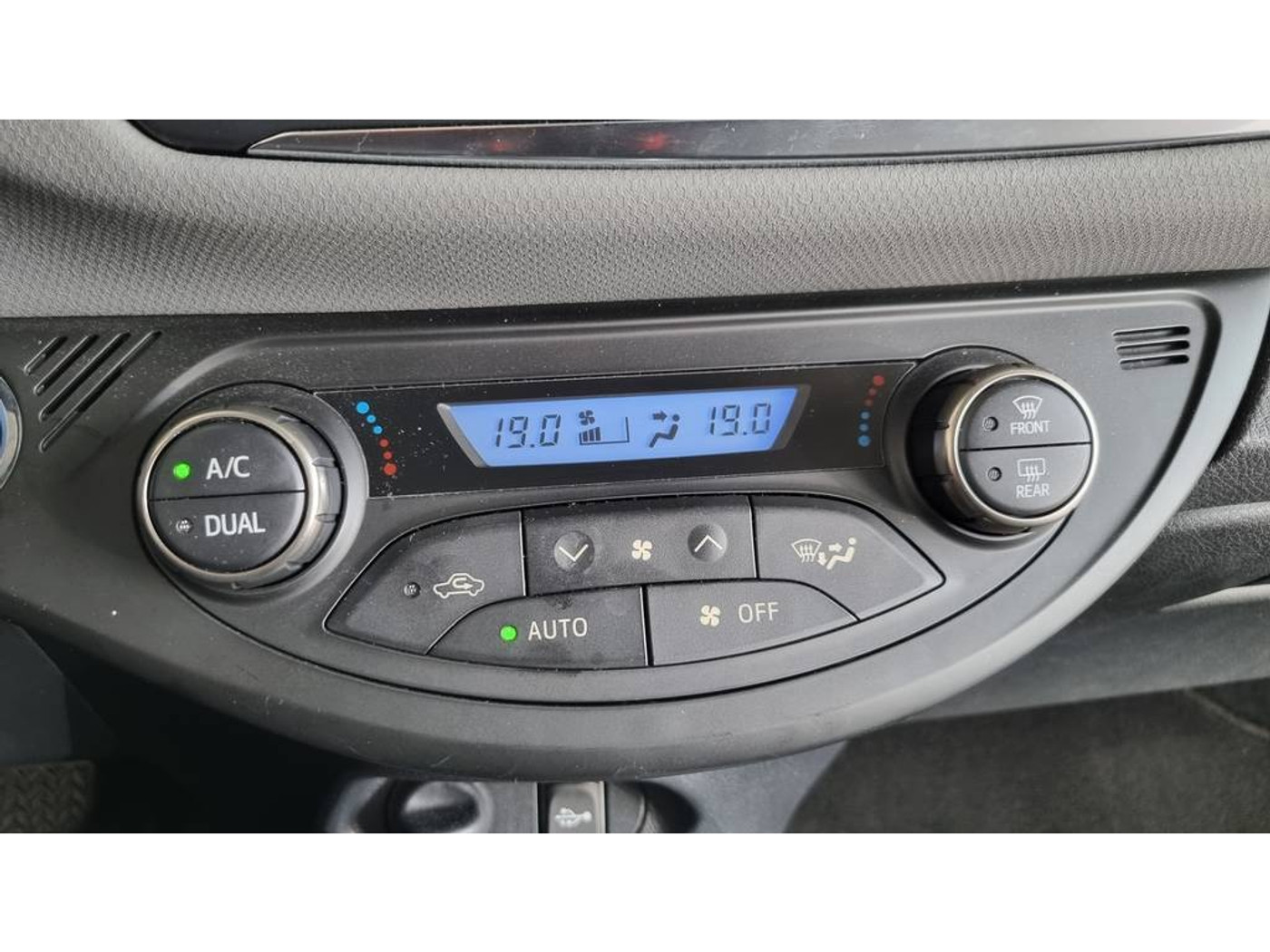 Foto van Toyota Toyota Yaris Hybrid