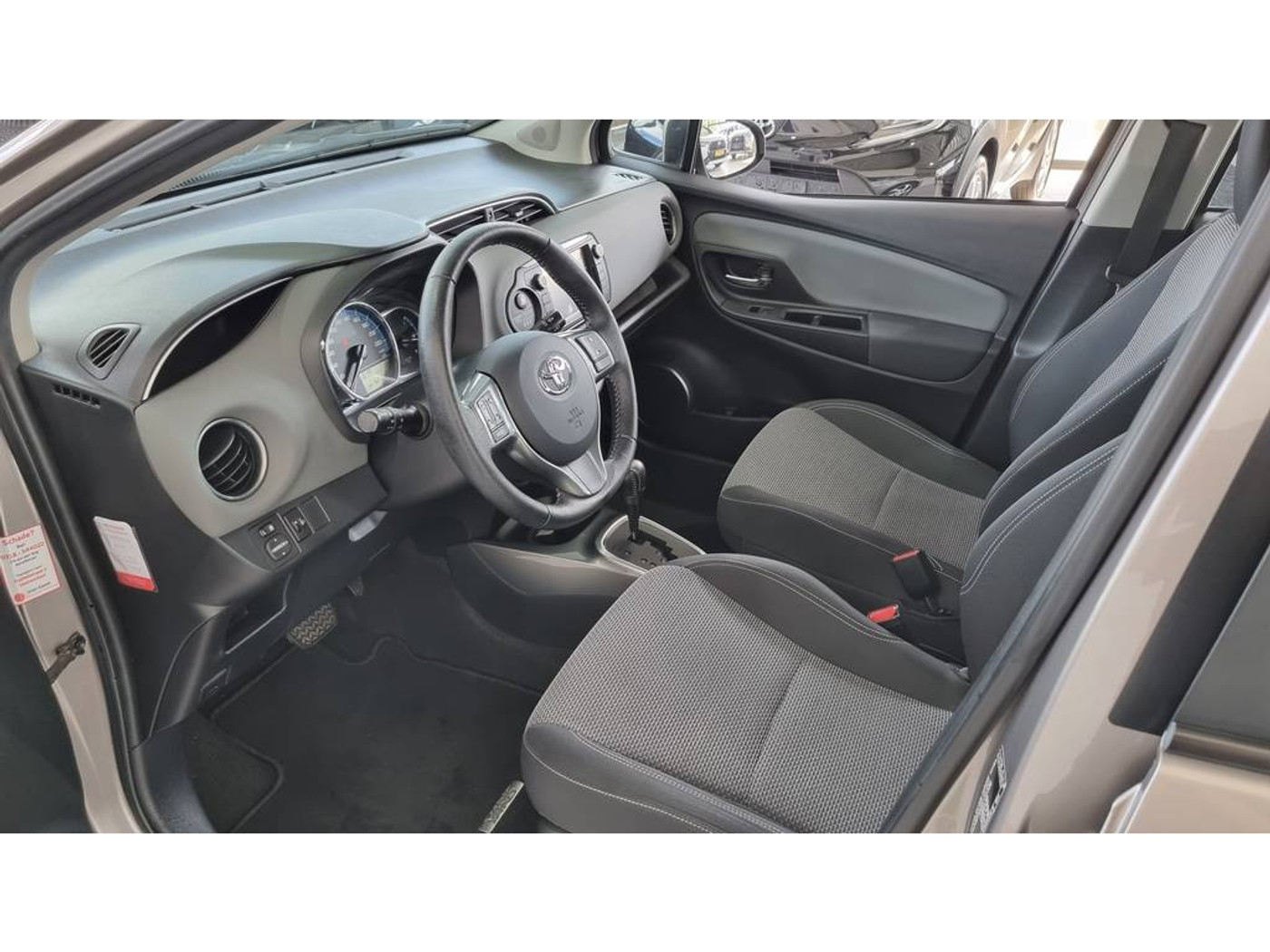 Foto van Toyota Toyota Yaris Hybrid