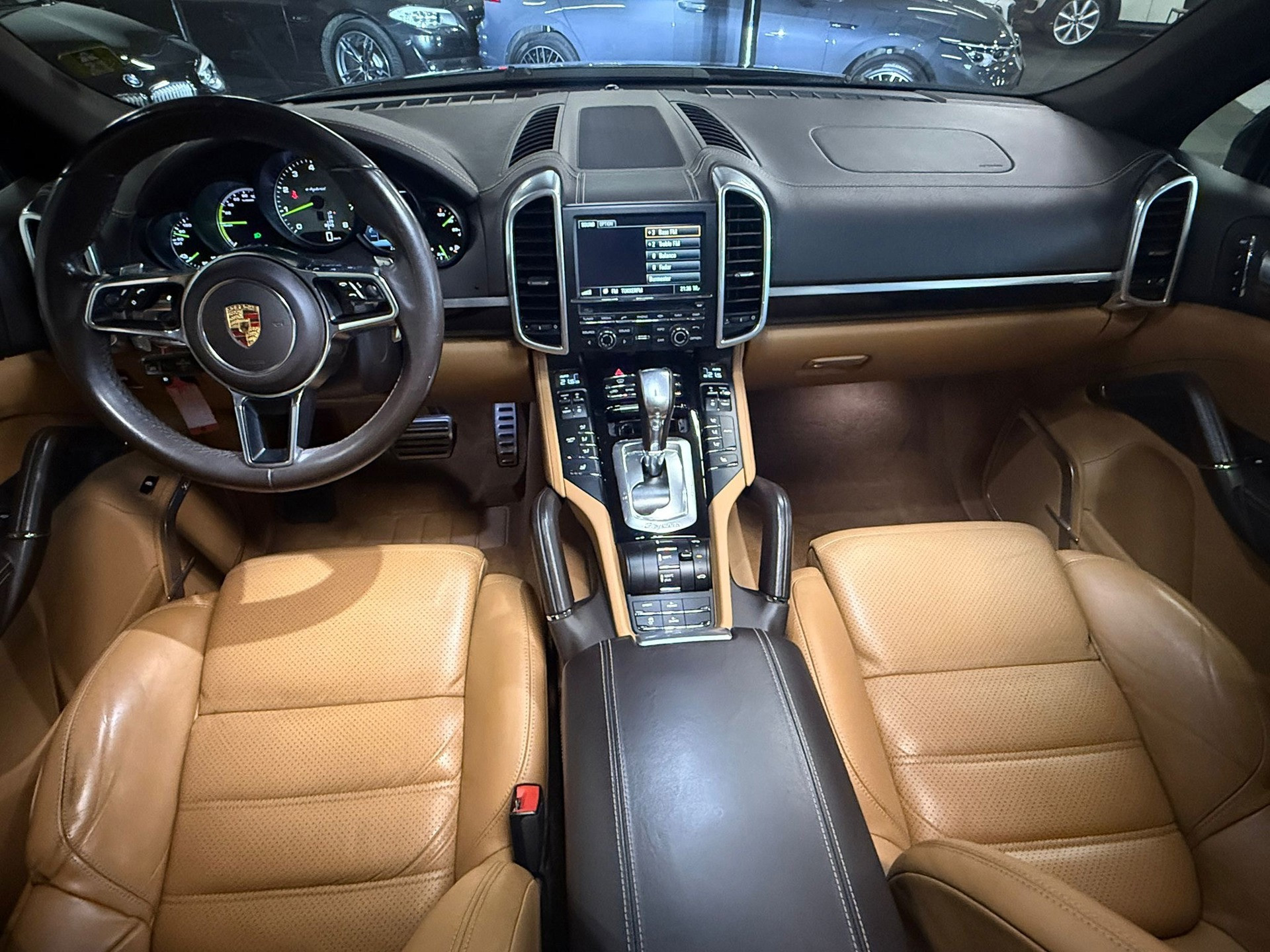 Foto van Porsche Cayenne S E-hybrid