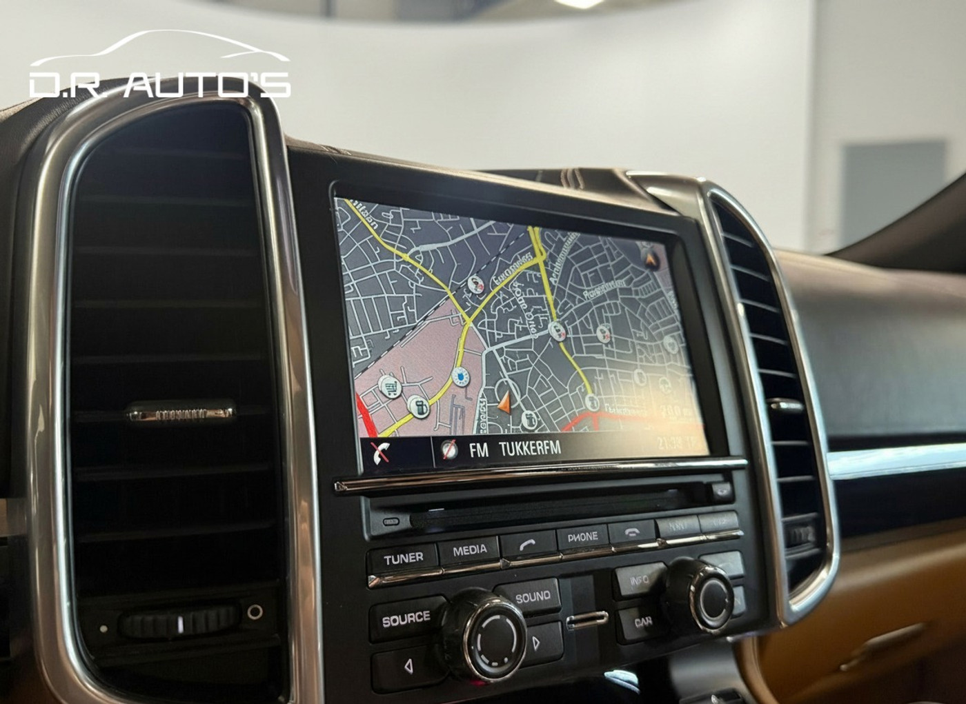Foto van Porsche Cayenne S E-hybrid