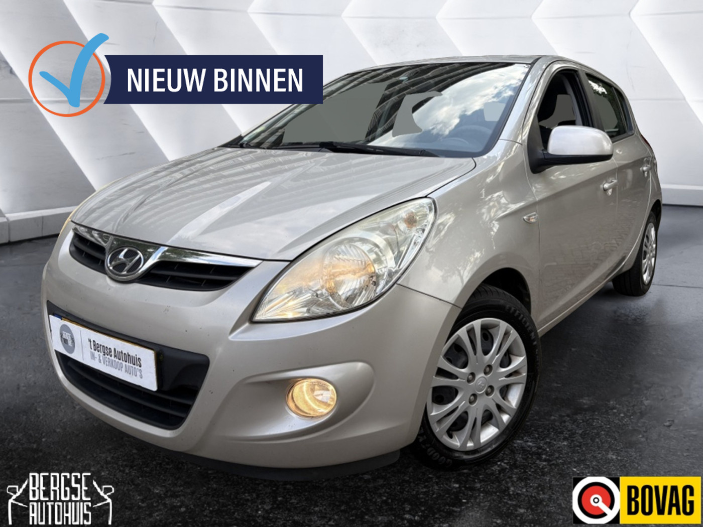 Hyundai I20 1.2i Dynamic Elek.Ramen Airco Nap 2009 - voorkant