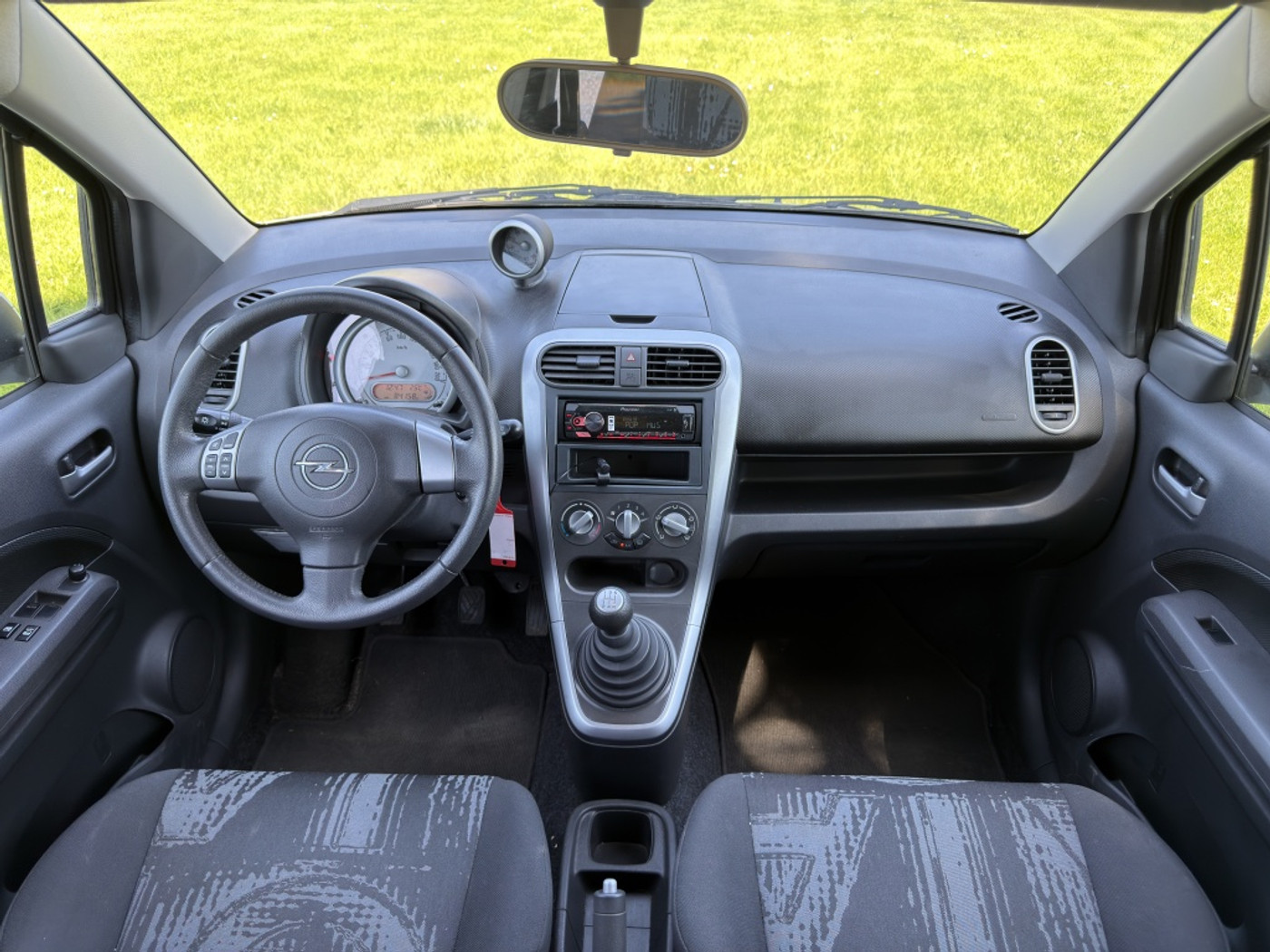 Foto van Opel Agila