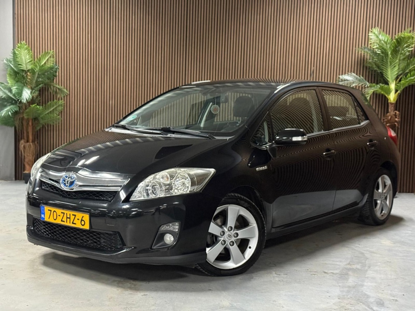 Toyota Toyota Auris 1.8 Full Hybrid Dyn. 2010 - voorkant