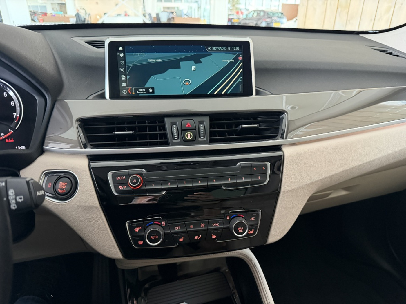 Foto van BMW X1 Sdrive20i