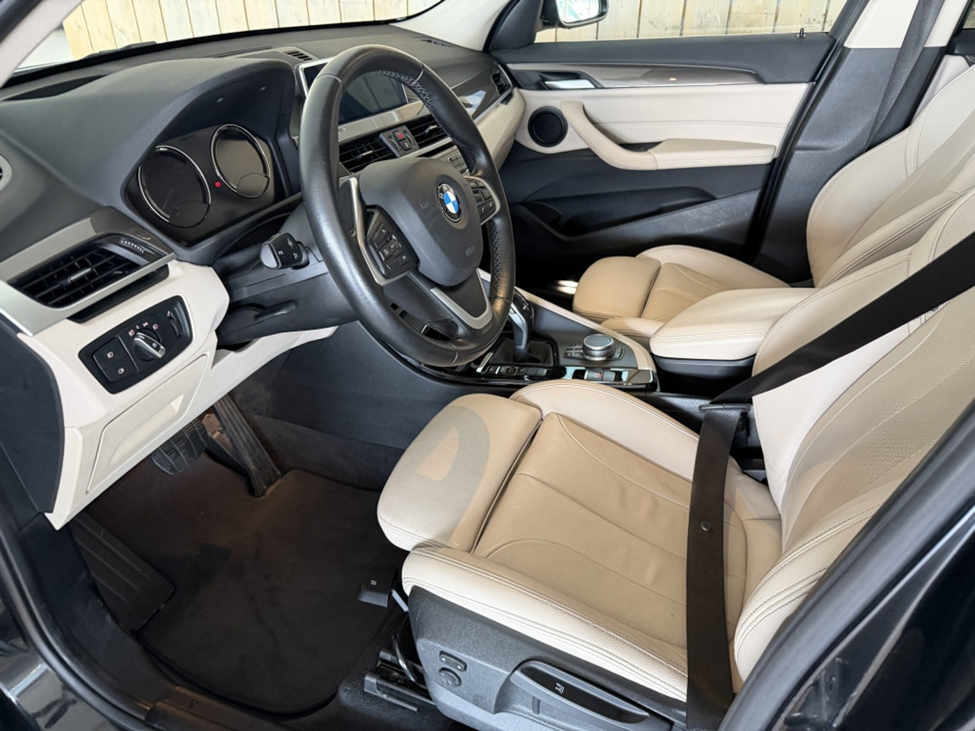 Foto van BMW X1 Sdrive20i