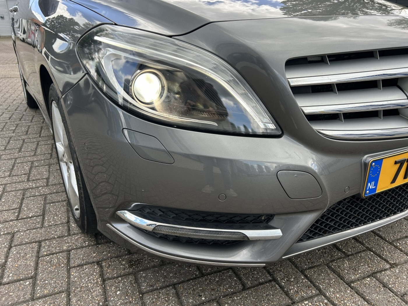 Foto van Mercedes-Benz B 180