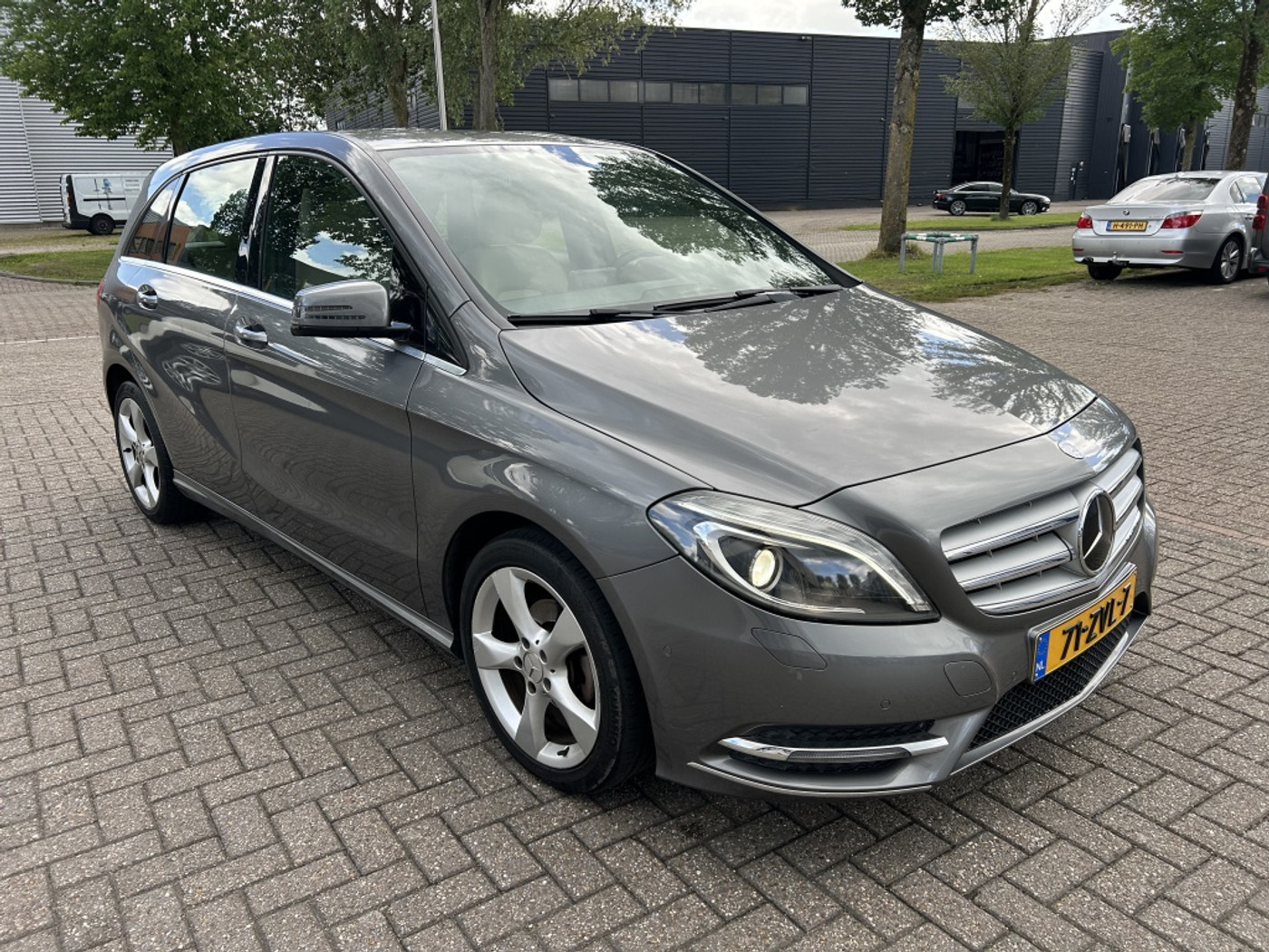 Foto van Mercedes-Benz B 180