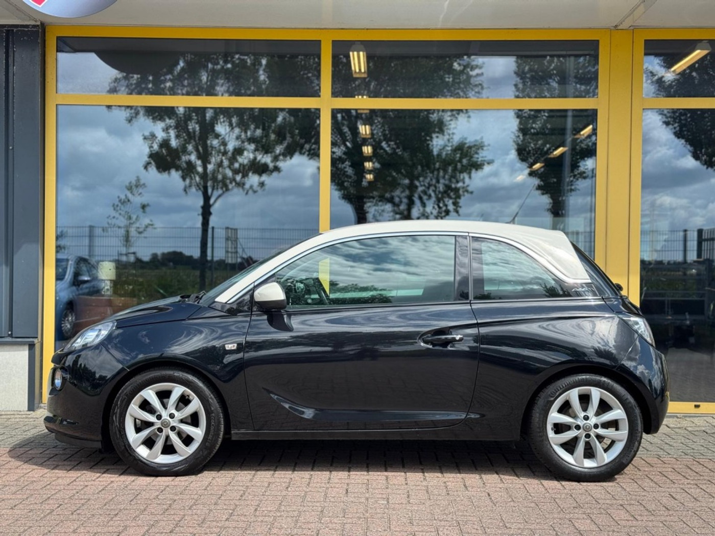 Foto van Opel Adam