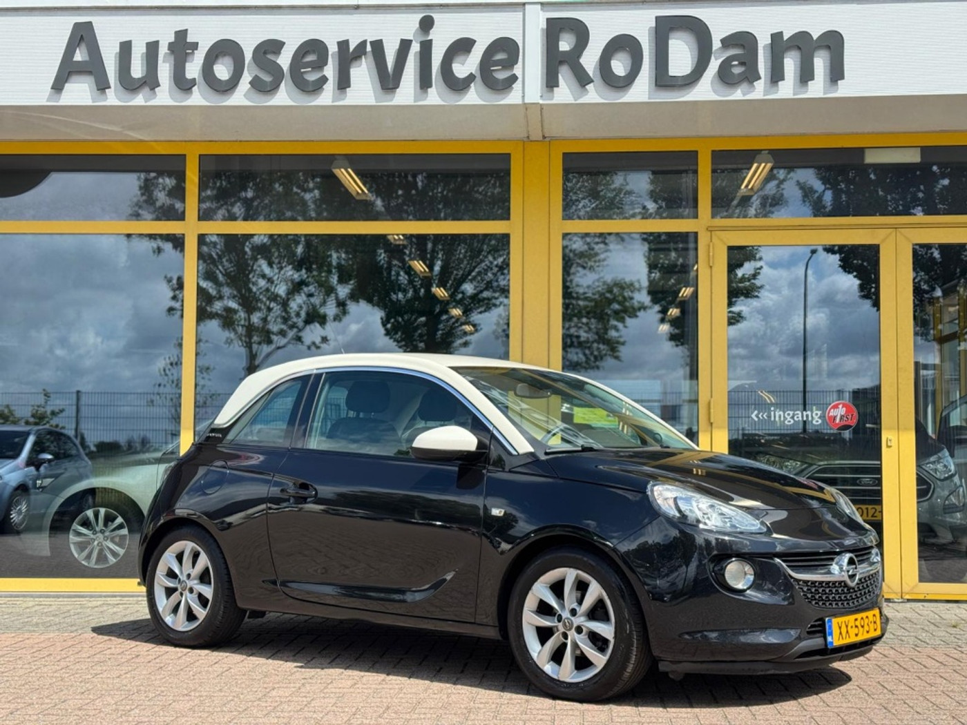 Opel Adam 1.0 Turbo BlitZ | BOVAG GARANTIE 2019 - voorkant