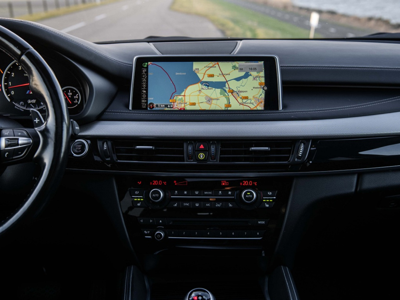 Foto van BMW X5 M