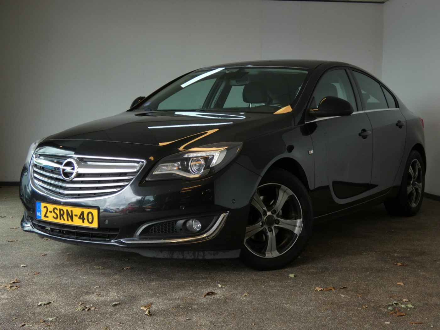 Opel Insignia Limousine HB 1.4 T EcoF. Edition 2013 - voorkant