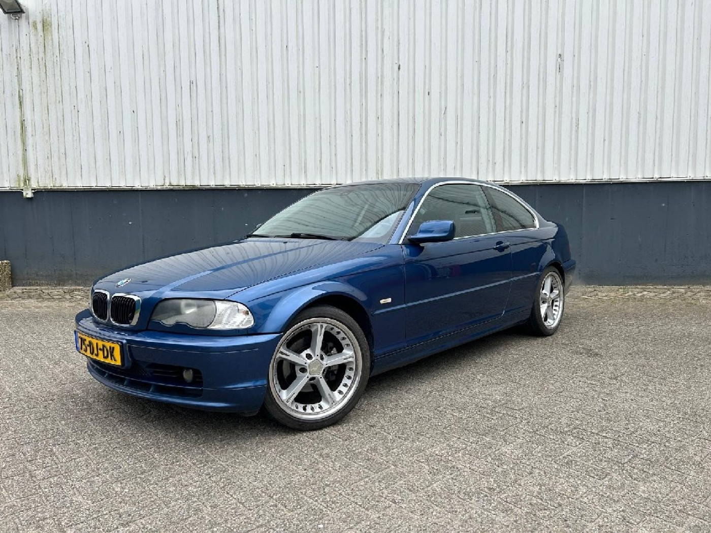 BMW 3er Reihe 323Ci Executive 1999 - voorkant
