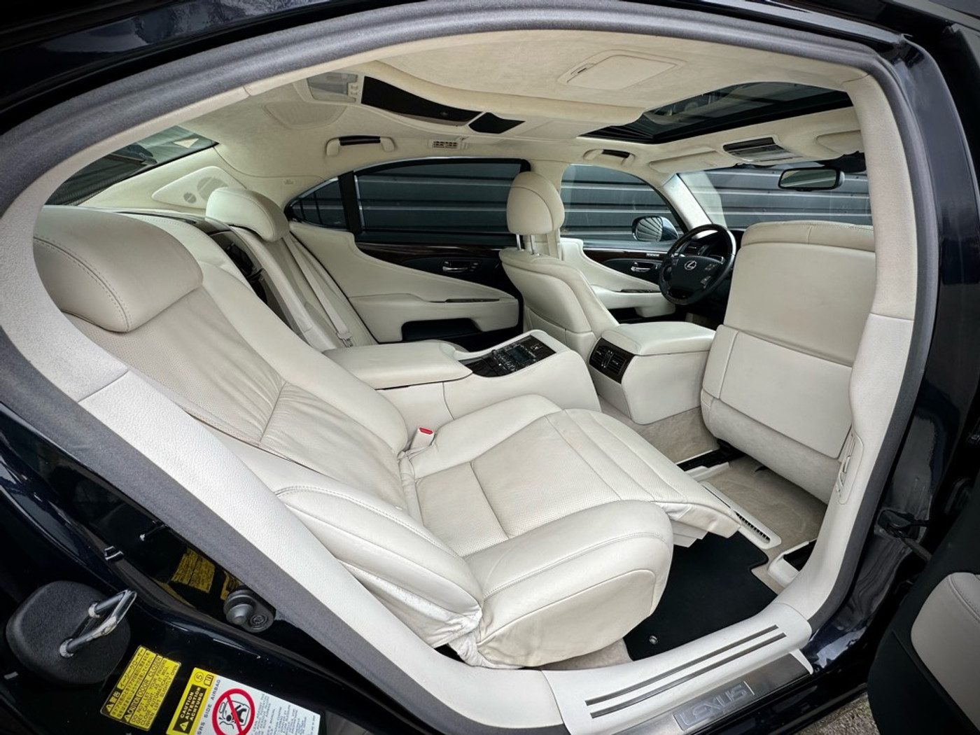 Foto van Lexus Lexus Ls600hl