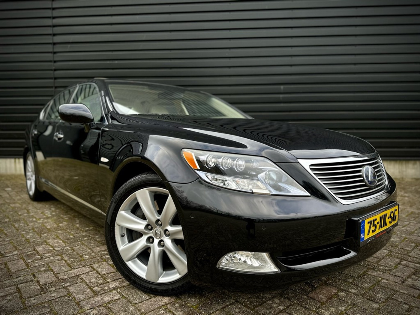 Foto van Lexus Lexus Ls600hl